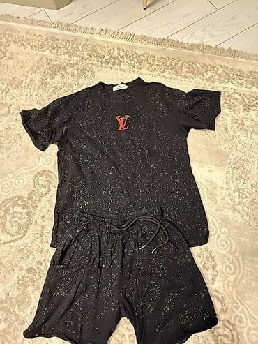 Костюмы: Qadın geyim dəsti – 3 ədəd üst geyimi 1) Boz svitşot - Rəng: tünd boz — 10