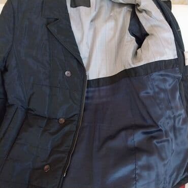 kişi üçün gödəkçə köynək: 1.2 defe geyilib Hec bir defekti yoxdu 52razmer — 6