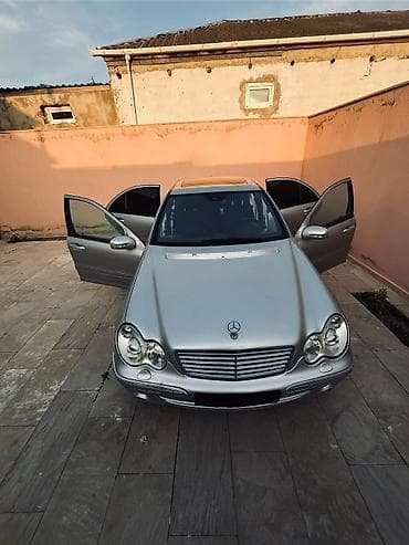 Nəqliyyat: Mercedes-Benz C-Class: 3.2 l | 2003 il Sedan — 9