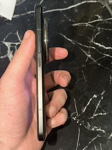 canon 5 d: Xiaomi 14 Ultra — 3