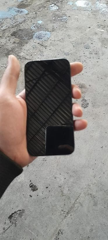 maqnit telefonlar: 128 GB, Qara, Simsiz şarj, Face ID — 3