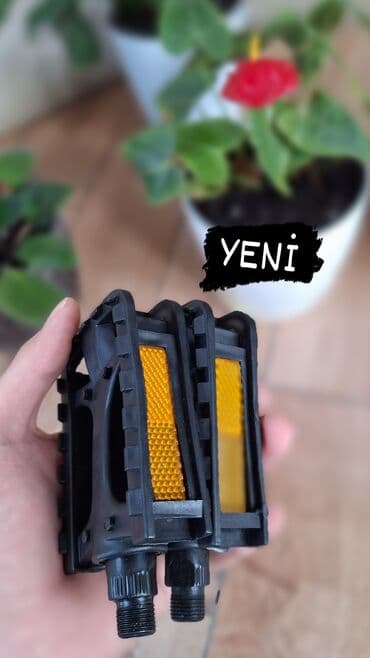 электрический велосипед: Velosiped pedalı Yenidir. bir çox velosipedlərə uyğundur. Metroya — 1