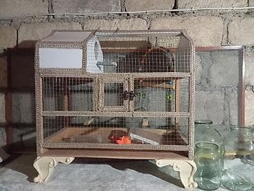 Əl işı quş qəfəsi - Material: taxta karkas, incə tor şəbəkə