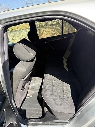 bmw e36 angel: Mercedes-Benz C-Class: 2.2 l | 2000 il Sedan — 7