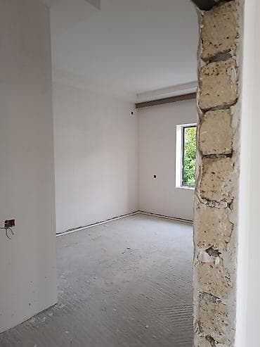 ev alqi satqi gence: 7 otaqlı, 200 kv. m, Kredit yoxdur, Orta təmir — 10