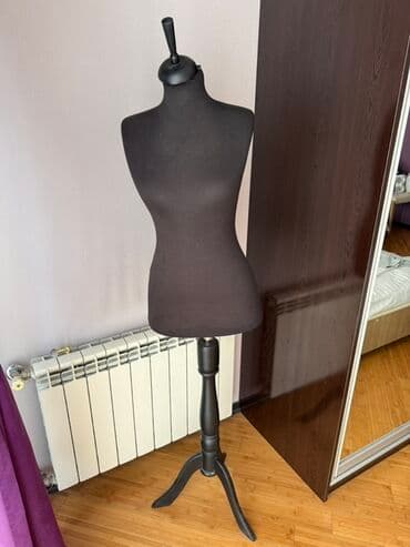 манекен: Женский, Бархат, Черный — 1