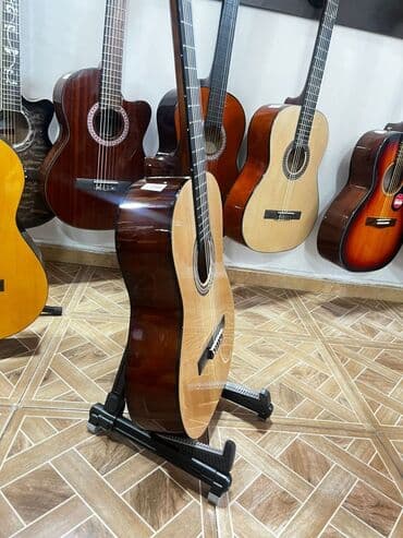 4 струнная гитара маленькая: Акустическая гитара, 6 струн, Новый, Бесплатная доставка — 3