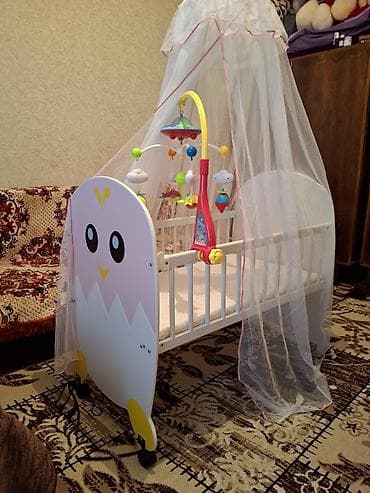 bewik: Oğlan və qız üçün, Dördbucaq, Beşik, Dəstsiz, Matras ilə, Yellənmə mexanizmsiz — 1