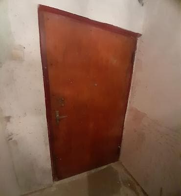 seyfi qapi: Dəmir giriş qapısı - Material: metal (dəmir), möhkəm konstruksiya - — 1