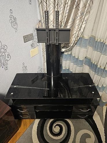 pol taxtasl: Düz TV altlığı, Polkalı, Şüşəli — 1