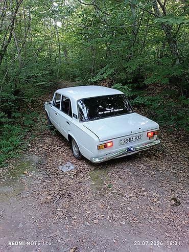 avcarka satılır: VAZ 2101 “Jiquli” – klassik 4 qapılı sedan Xarici görünüş: - Ağ rəng — 2
