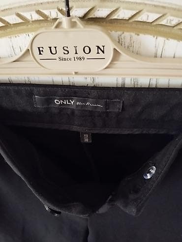 üst geyimləri: Şalvar 36 S razmer dartılan material cəmi 1 dəfə geyinilib təzədir — 3