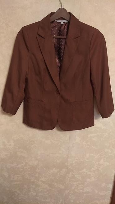 Qadınlar üçün qəhvəyi blezer - Kəsim: Yarı fitted, bir düyməli — 2