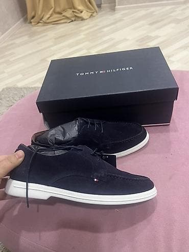 kişi: Tommy Hilfiger kişi ayaqqabısı - Model: Loafer/derby hibrid üslubunda — 1