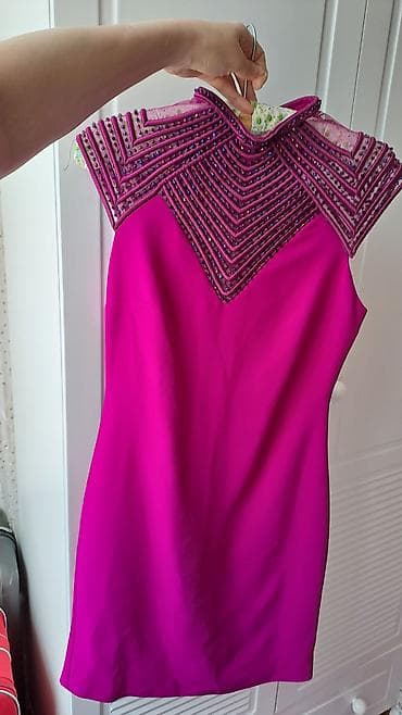 Qadın qısa don – fuksiya rəngi - Model: qolsuz, mini uzunluq, bədənə — 2