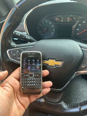 nokıa 6300: Nokia E71, Düyməli — 1