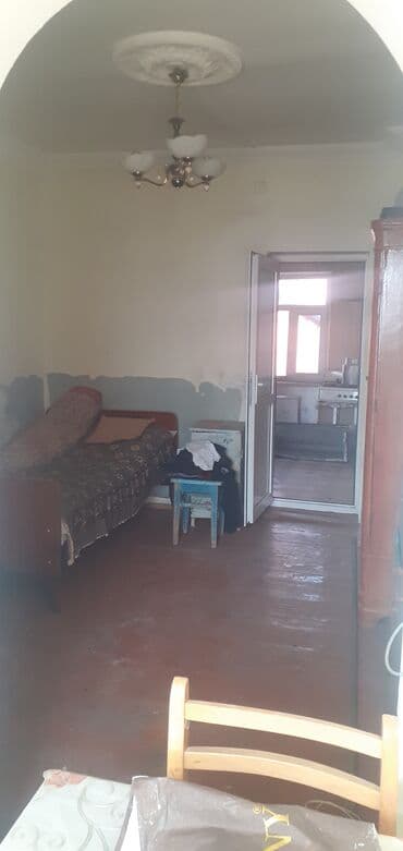 споты потолочные в баку: Kubiklər — 19