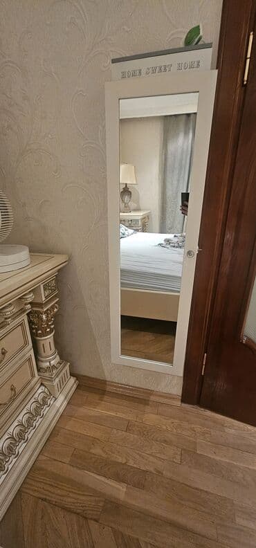 yeni il hediyye qutusu: Mücrü Zinət əşyaları üçün, Taxta — 1