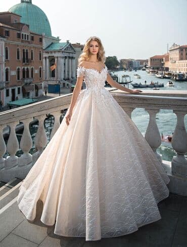 gelinlik satışı: Gəlinliklər satılır 50 azndən başlayan qiymətlərlə 051 6468914 — 8