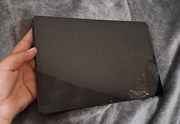 ucuz planşetlər: Lenovo planşet - Model: Lenovo Tab seriyası (arxa paneldə “Lenovo” — 4
