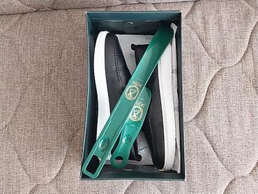 polo ayaqqabı: Ayaqqabı təp təzədir. Böyük olduğu üçün satıram. Türkiyədən 110 manata — 3