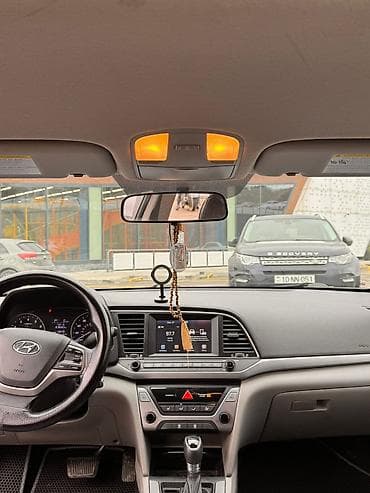 ucuz parca: Hyundai Elantra — 1