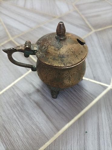 Qapaqlı bürünc şəkərqabı/ədviyyat qabı - Material: bürünc (üzərində — 1