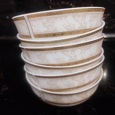 Almanya istehsalı porselen kasa. 6 eded, diametri 16 sm Məhsul — 3