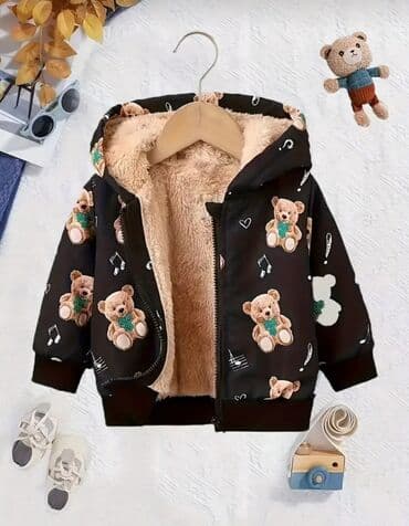 детская пижама комбинезон: Qara rəngli uşaq gödəkçəsi. Bu gödəkçə ayıcıq naxışlıdır və notlar — 6