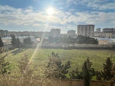 9 ci mikrorayon satilan evler: Bakı, 3 otaqlı, Köhnə tikili, m. Əhmədli, 75 kv. m — 19