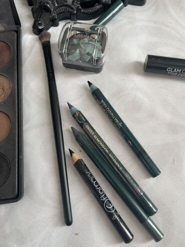 qaş karandaşı: SIRF KOSMETİK QƏLƏMLƏR üçün itiləyici: yağlı və quru qələmləri rahat — 2