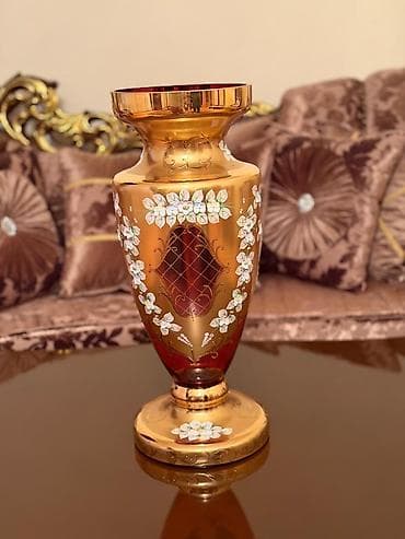 Bir vaza, Bogem şüşəsi lalafo.az -da Bir vaza, Bogem şüşəsi