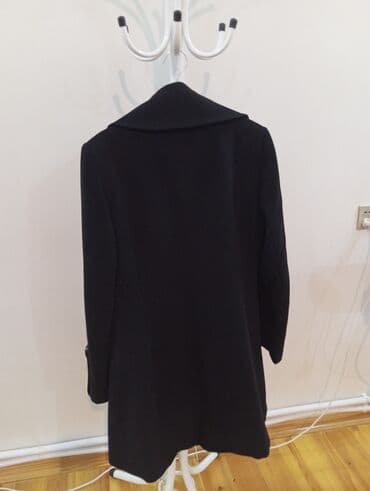 Digər qadın geyimləri: Qara qadın palto – ölçü M - Klassik dizaynlı, dizə qədər uzunluq - Ön — 2