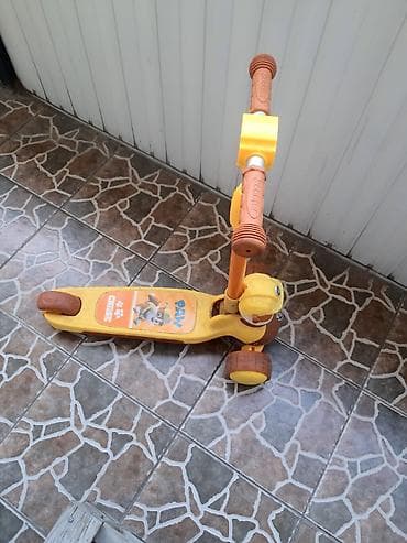 su skuter satilir: Skuter, təzə kimidir, supertoysdan 50 man alınıb, uşaq sürmür, cəmi 30 — 6