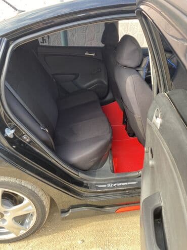 mercedes yeşka dizel: Hyundai Accent: 1.4 l | 2013 il Sedan — 6
