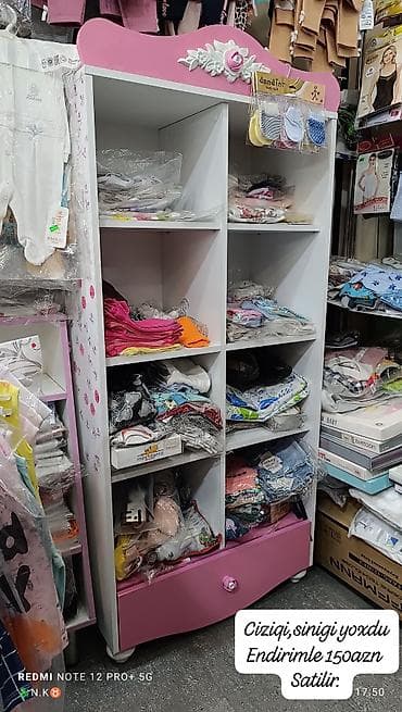 Tacli skaf 110 azn. 3 hisseli polkalar 60 azn. her 1i tecili satilir