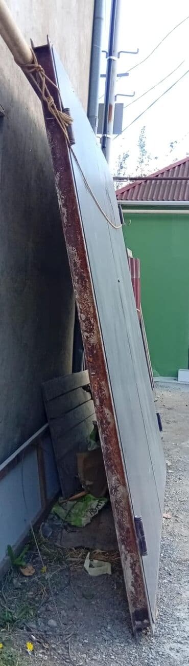 входные двери со стеклом и ковкой: Dəmir Qaraj darvazası, Yana açılan, Mexaniki, rəng - Boz, Kredit yoxdur, Ünvandan götürmə — 3