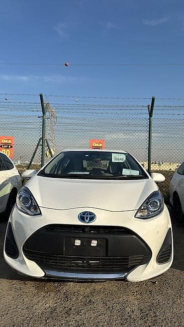 canqan avtomobili: Toyota Aqua: 1.5 l | Hetçbek — 2