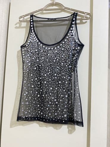 Kürklər: Brend: Pull&Bear Bədən ölçüsü: EUR S (MEX 26) Model: Parıltılı — 6