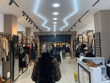 mingecevir obyekt: 28 may metrosunun yaxınlığında yol kənarı ticarət mərkəzinin içində — 14