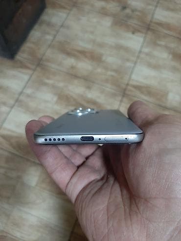 noutbuk 17 3: Honor 400 Pro, 256 GB, rəng - Gümüşü, Barmaq izi — 6