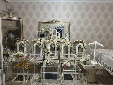 bayram: Toy və nişan mərasimləri üçün bəzəkli xonça və vitrin dəstləri. - — 1