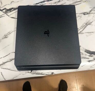 сколько стоит playstation 4 в азербайджане: Mən PlayStation 4 Slim konsolumu satıram. Konsol tam işlək — 1