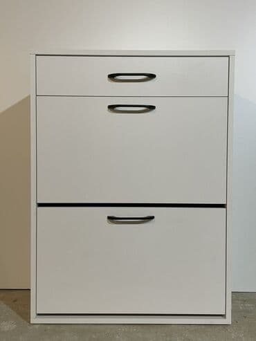 Masalar və oturacaqlar: Yeni, Açılan, 3 qapılı Düz dolab, Ayaqqabı dolabı, Azərbaycan — 1