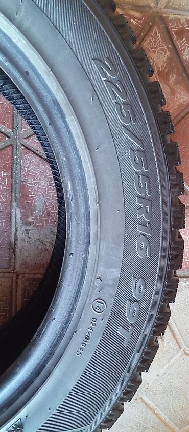 kolonkalar avtomobil: İşlənmiş Şin Hankook 225 / 55 / R 16 — 2