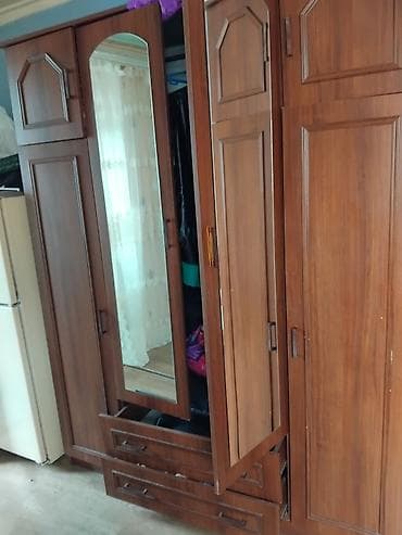 4 qapılı, Güzgülü, Qəhvəyi, Taxta, Açılan, Düz dolab