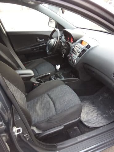 byd maşın qiyməti: Kia Ceed: 1.6 l | 2009 il Universal — 11