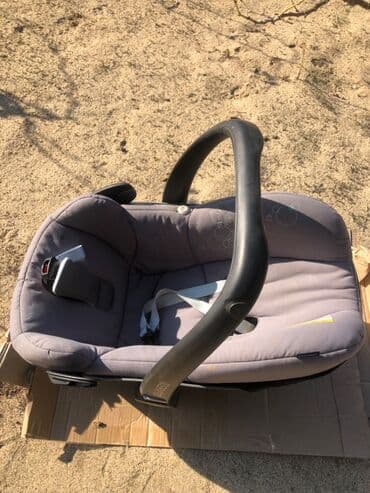 avtokreslo üçün stolik: Avtokreslo Maxi-Cosi — 3