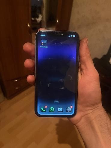 ipad pro m5: IPhone 11, 64 GB, Qara, Face ID — 1