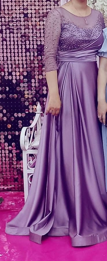 Ziyafət geyimi 360 manata alinib. Bir defe geyinilib. Ximcistkaya